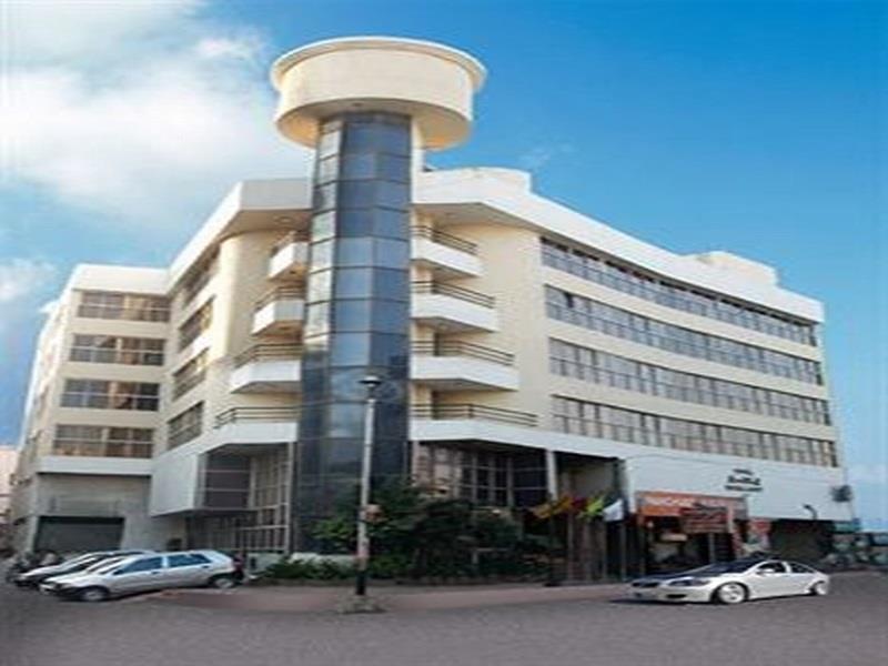 Central Beacon Hotel Surat Luaran gambar